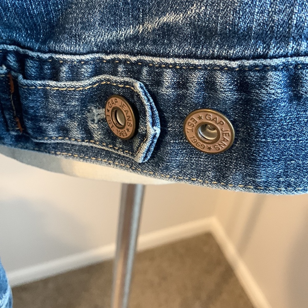Gap Jean Jacket - image 6